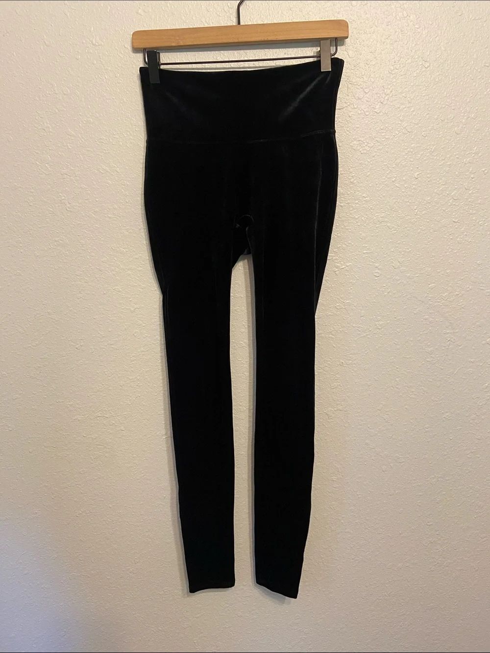 SPANX Black Velour High Waist Classic Style Skinny Legging Pants Size Medium